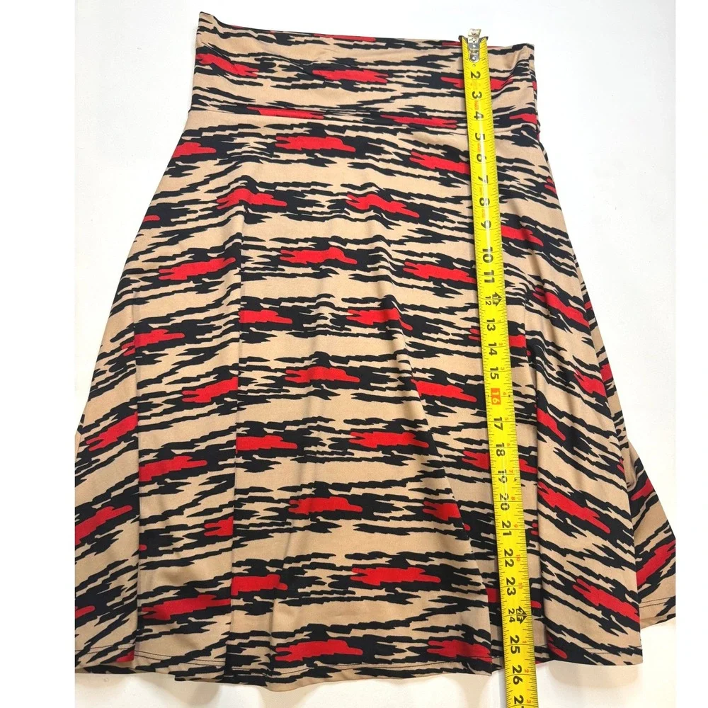 LuLaRoe Madison Skirt Womens Medium Tan Red Black Abstract Tiger Print Excellent